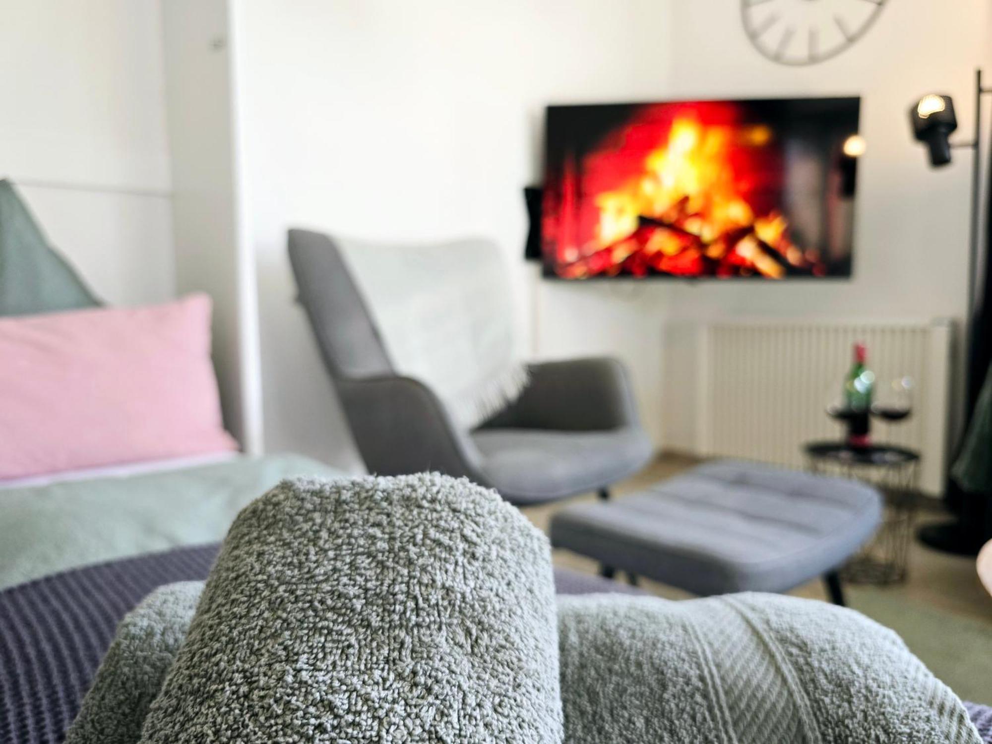 Ferienwohnung Fuchsbau Mit Kamin & Terrasse & Hunde Winterberg Esterno foto
